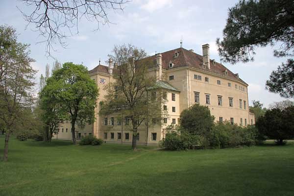 Altes-Schloss-1.jpg