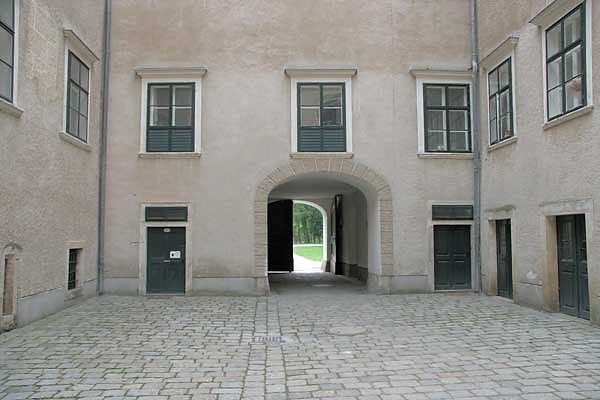 Altes-Schloss-5.jpg