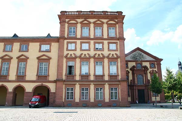 Schloss-Mannheim-11.jpg
