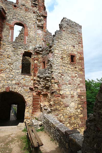 Burg-Roetteln-240.jpg
