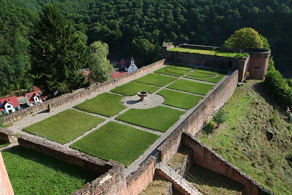 Schloss-und-Festungsruine-Hardenburg-77.jpg