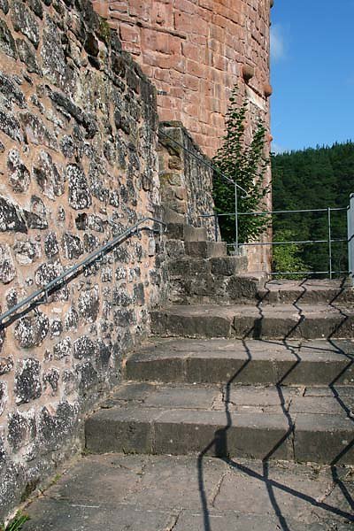 Schloss-und-Festungsruine-Hardenburg-180.jpg
