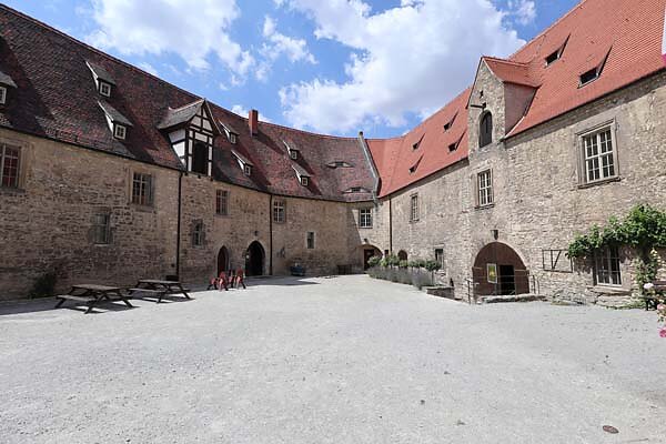 Schloss-Neuenburg-111.jpg