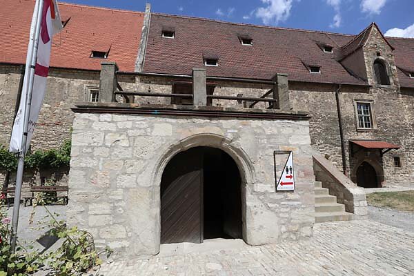 Schloss-Neuenburg-113.jpg