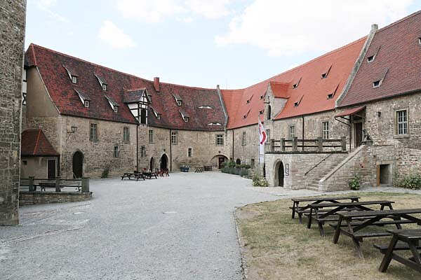 Schloss-Neuenburg-125.jpg