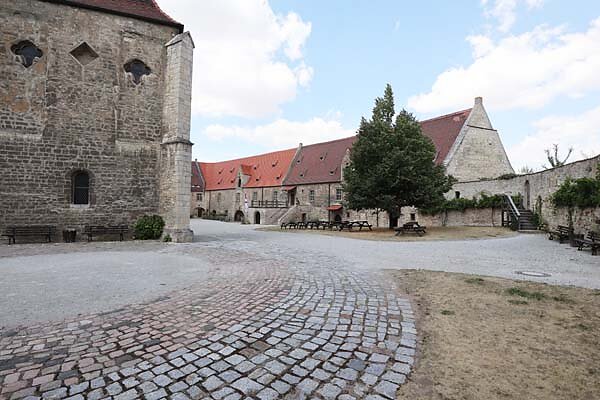 Schloss-Neuenburg-131.jpg