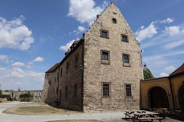Schloss-Neuenburg-144.jpg