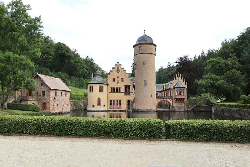 Schloss-Mespelbrunn-147.jpg