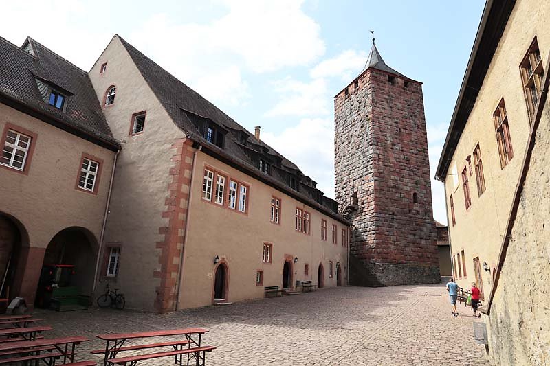 Burg-Rothenfels-7.jpg